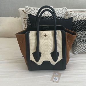 Pour la Victoire handbag